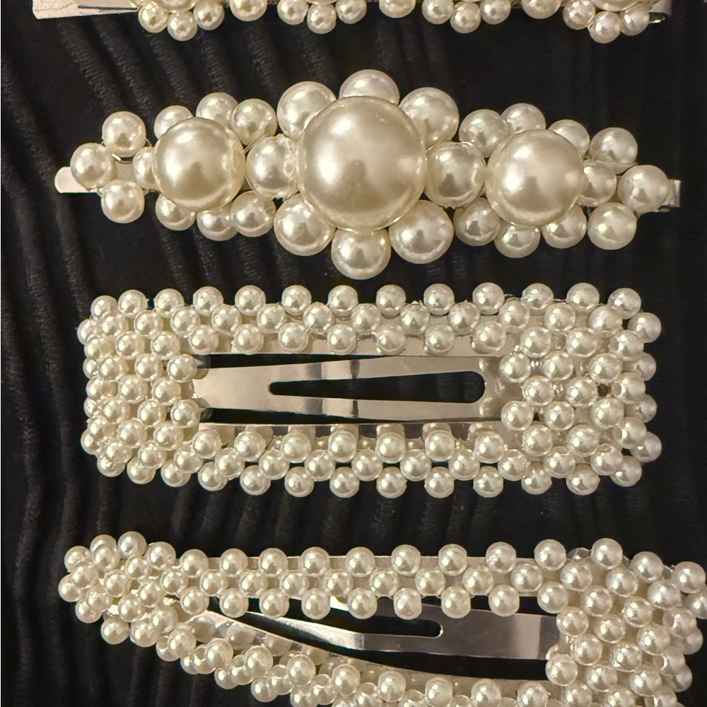 Elegant Pearl Hair Clips Set of 4pc